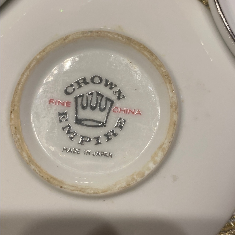 Crown Empire Fine China White and silver Rimmed Dish Set of 5 small plates - Picture 2 of 5
